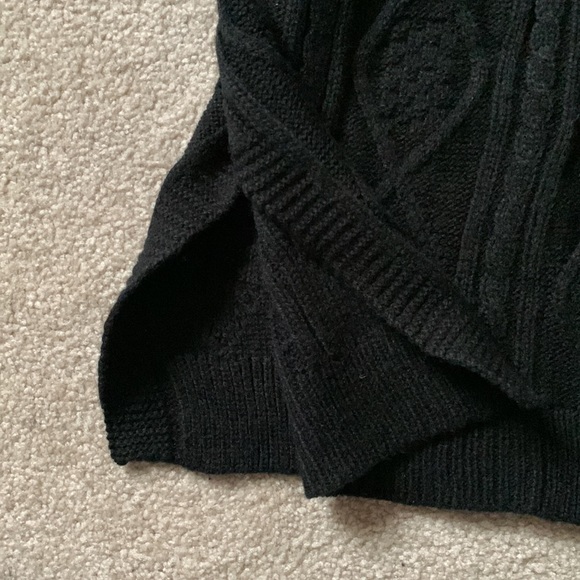 Black wool Skirt - Picture 2 of 2